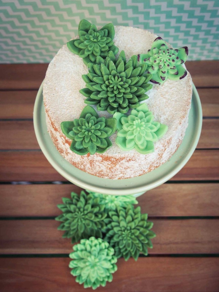 green cake sur présentoir miss etoile