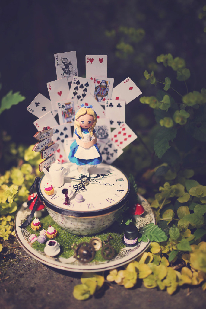 cake topper alice