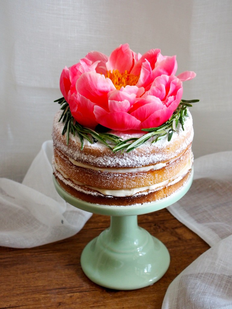 Naked Cake