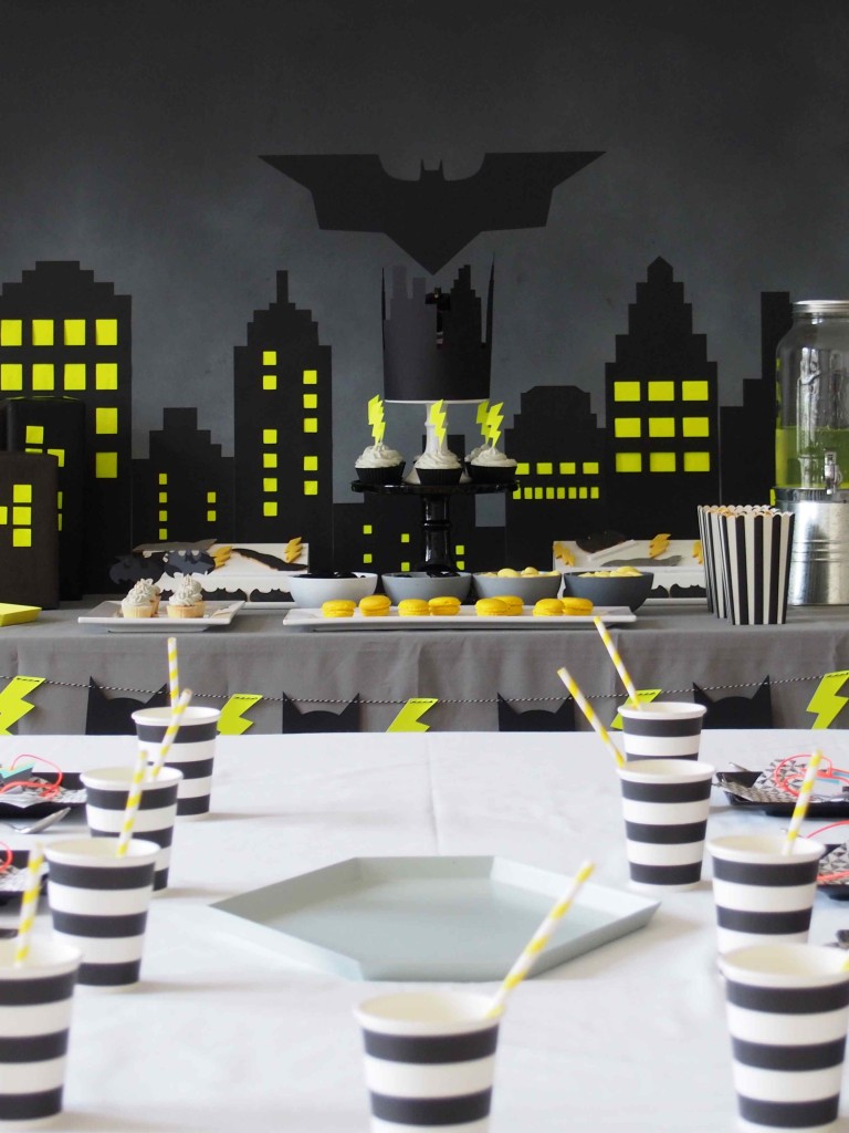 table déco anniversaire batman