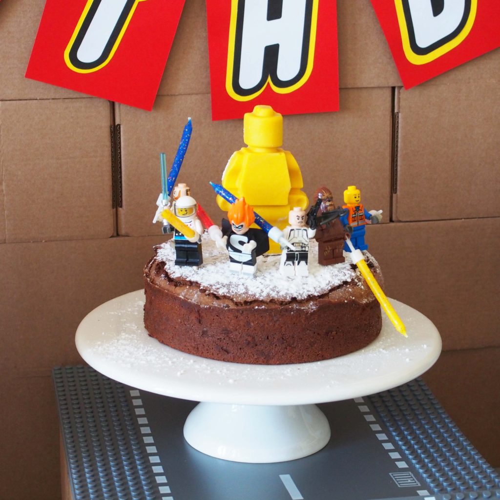 gâteau anniversaire lego