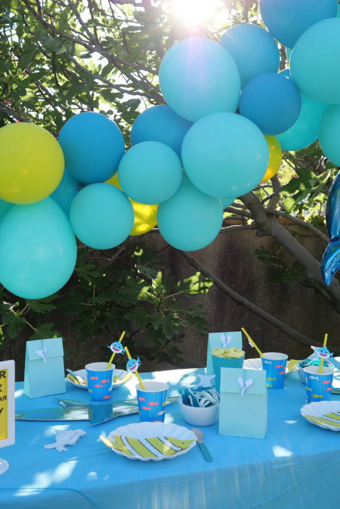 guirlande de ballons bleu Aqua et aune