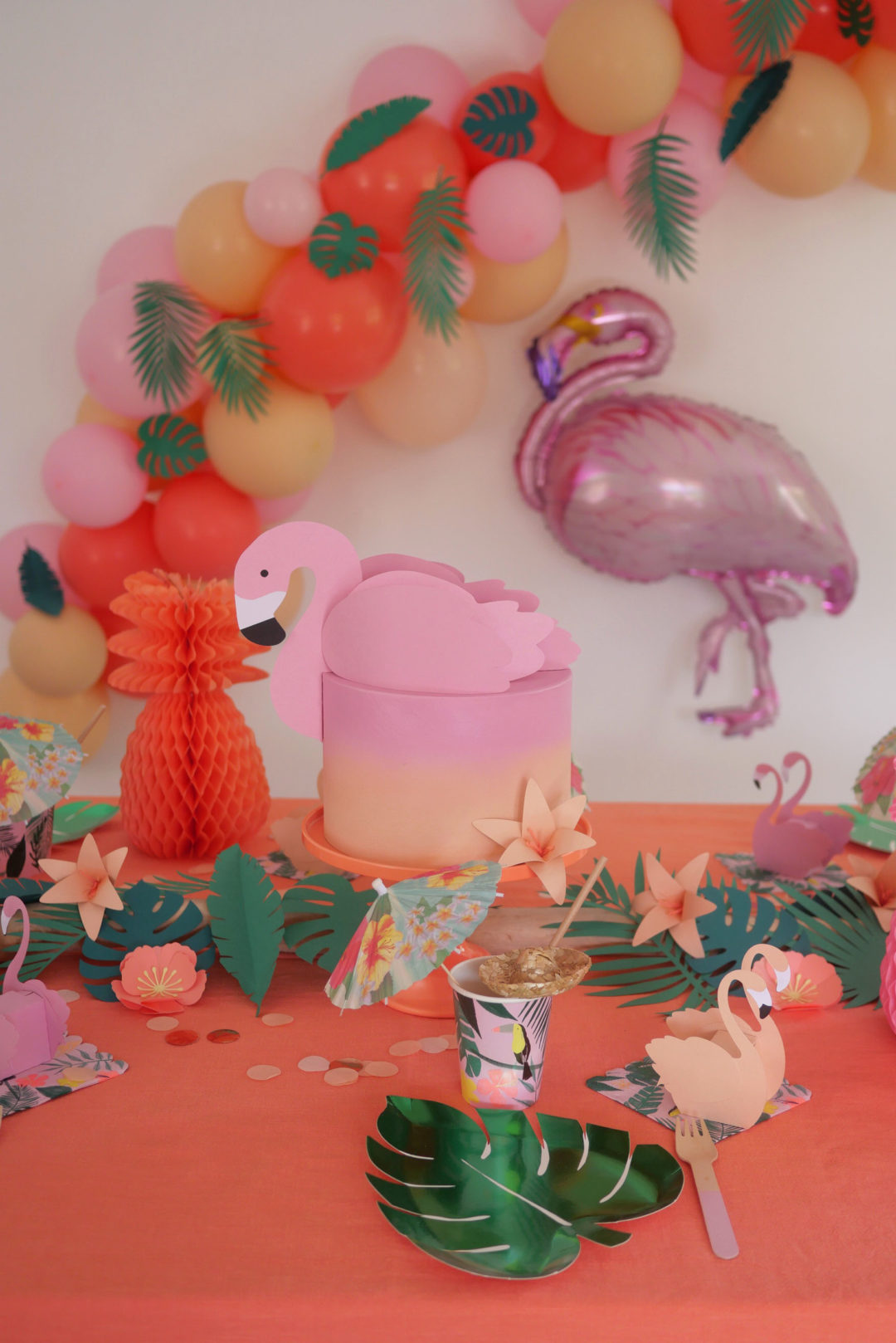 table anniversaire flamant rose