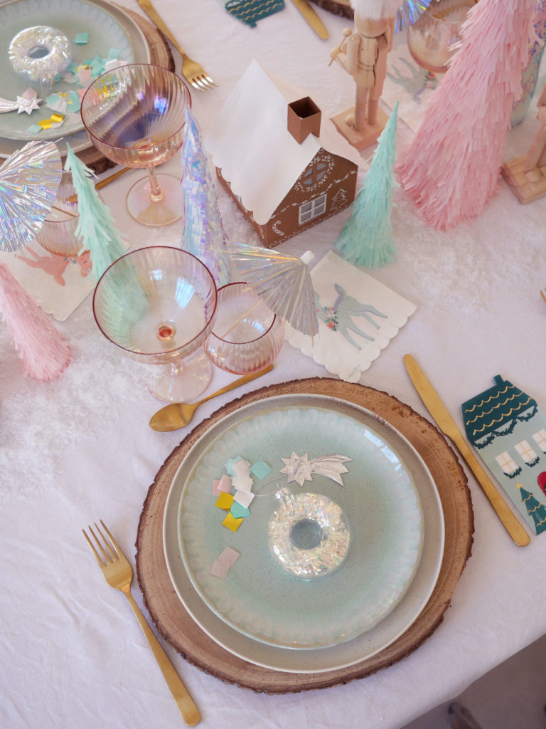 vaisselle table déco de Noël pastel