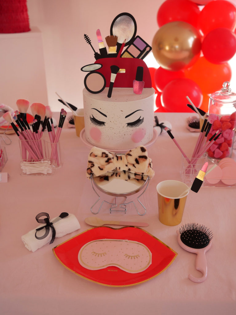 table anniversaire thème make up party