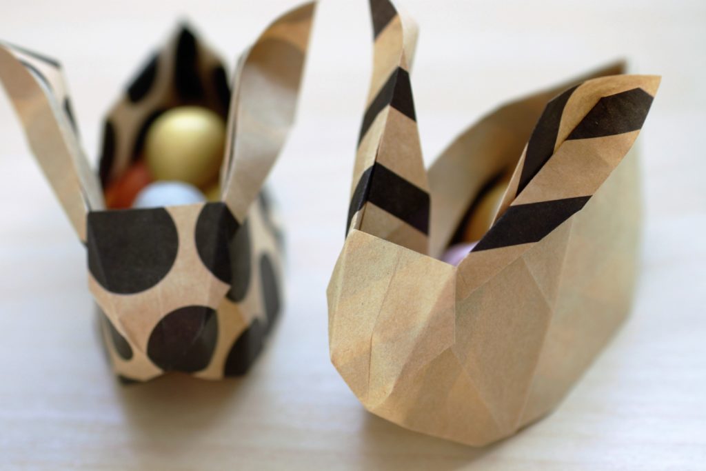 pliage origami lapin de pâques