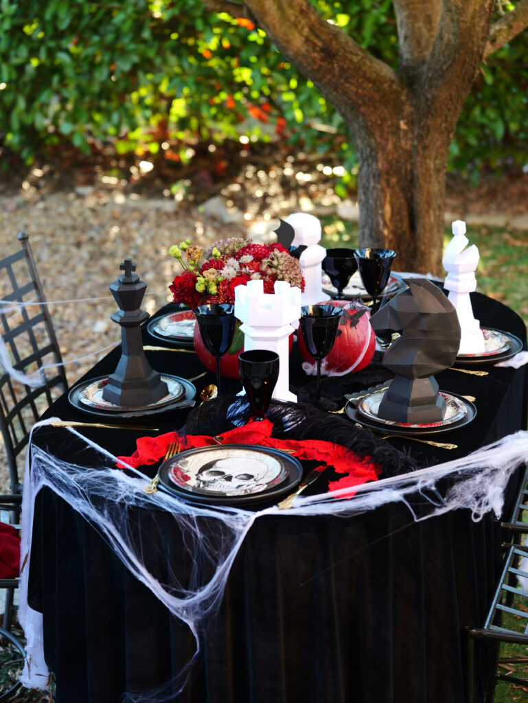 table halloween déco rouge noir chic
